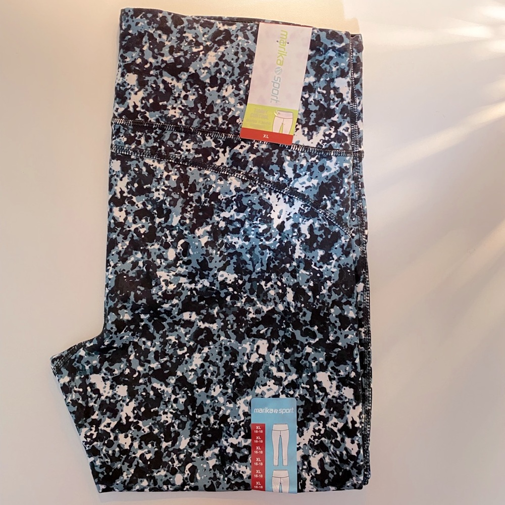 👟MARIKA👟. Above Ankle Leggings in Eye-Catching Blue Spatter print.  XL NWT